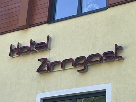 Leuchtreklame Selbstabbau - Hotel Zirngast