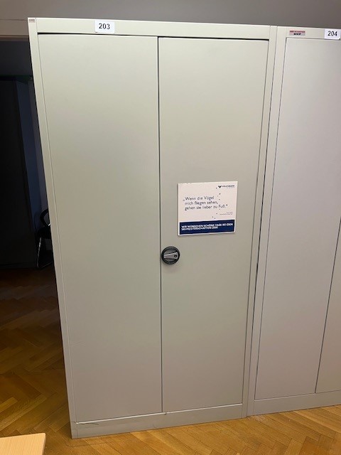 Werkzeug-,Archivschrank in Metall Doppeltüre ca.95/42/196 cm?d=2024-09-21 09:40:23