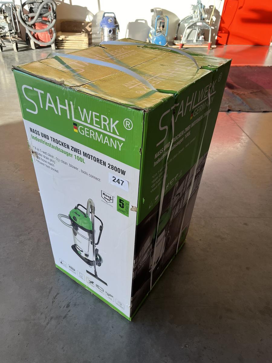 Stahlwerk Nass-, Trockensauger, fabriksneu, 2800 W, 100L