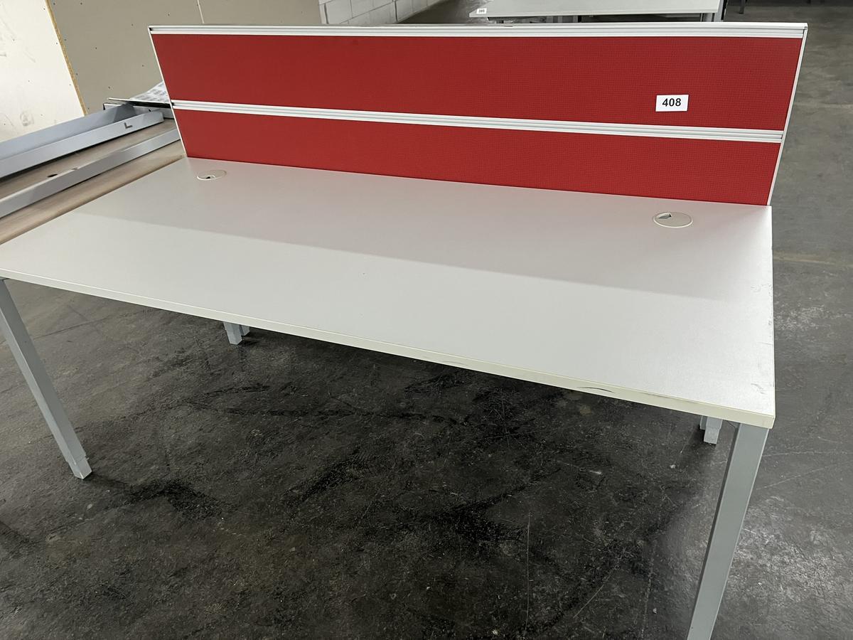 Schreibtisch ca. 180x80 cm Rahmen grau