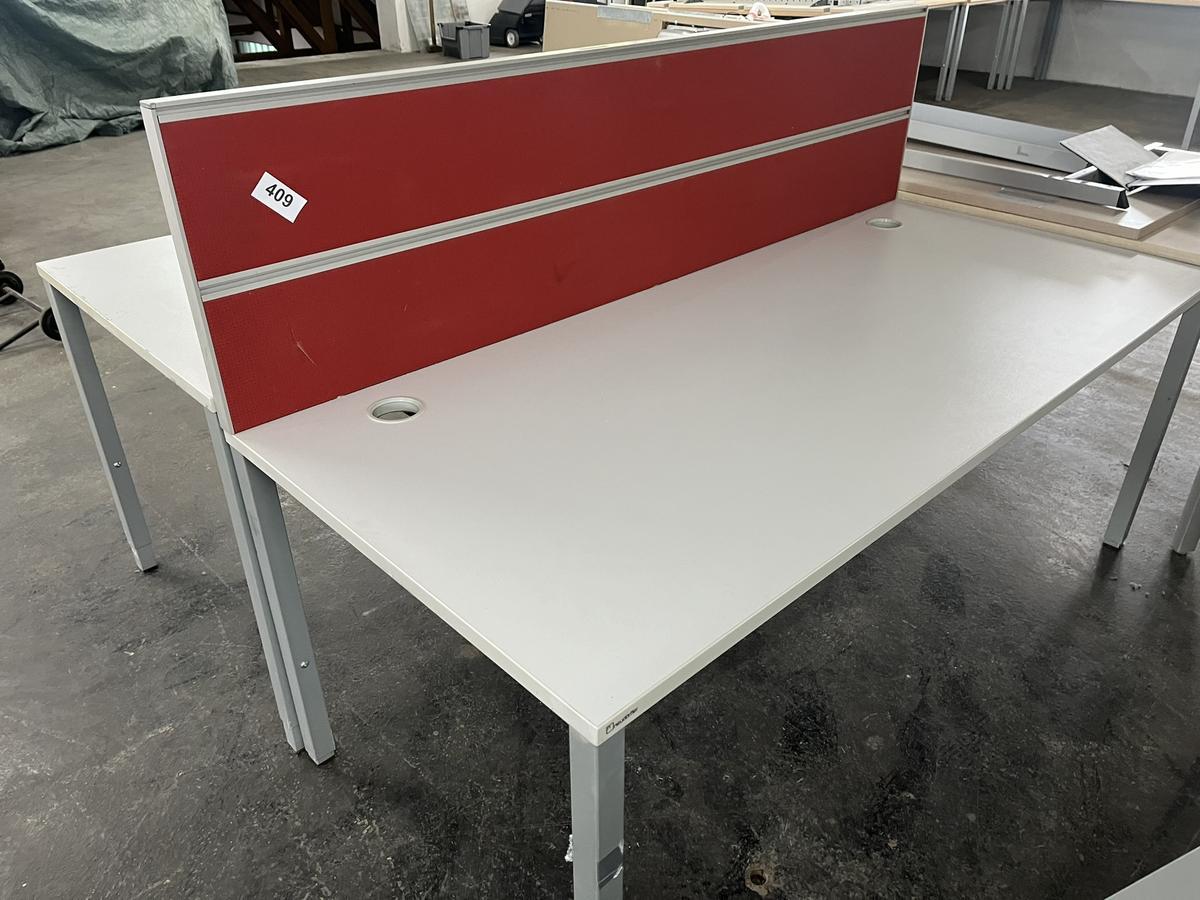 Schreibtisch ca. 180x80 cm Rahmen grau