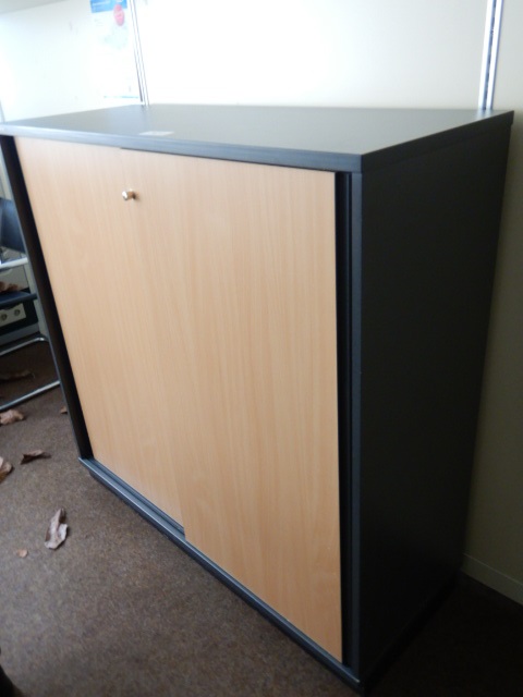 Aktenschrank ca. 120x110 cm?d=2024-11-01 06:32:41