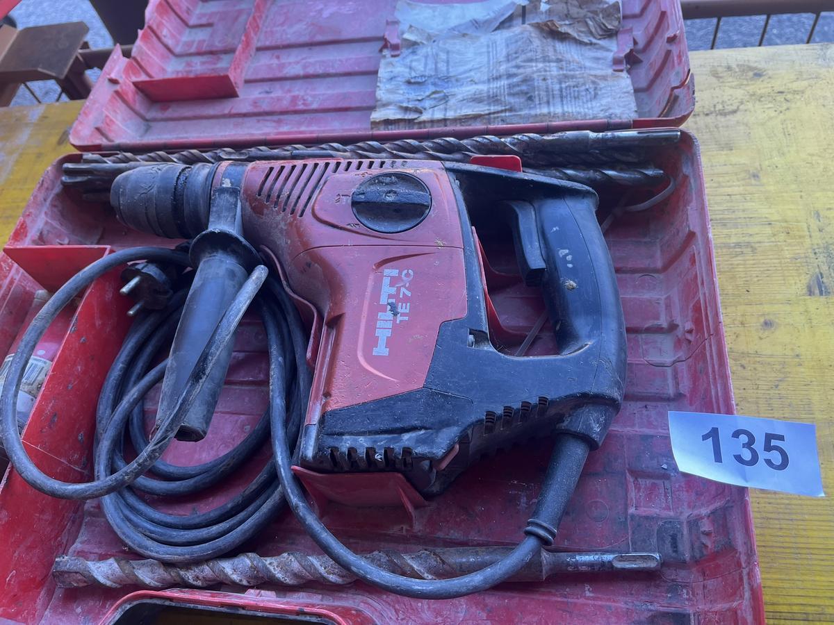 HILTI TE 7 C im Koffer mit diversen Bohrern?d=2024-11-01 04:46:30