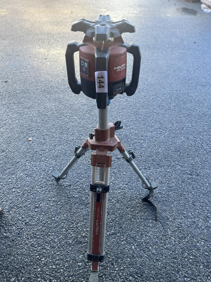 HILTI Präzisionslaser PRE 2 S mit Stativ