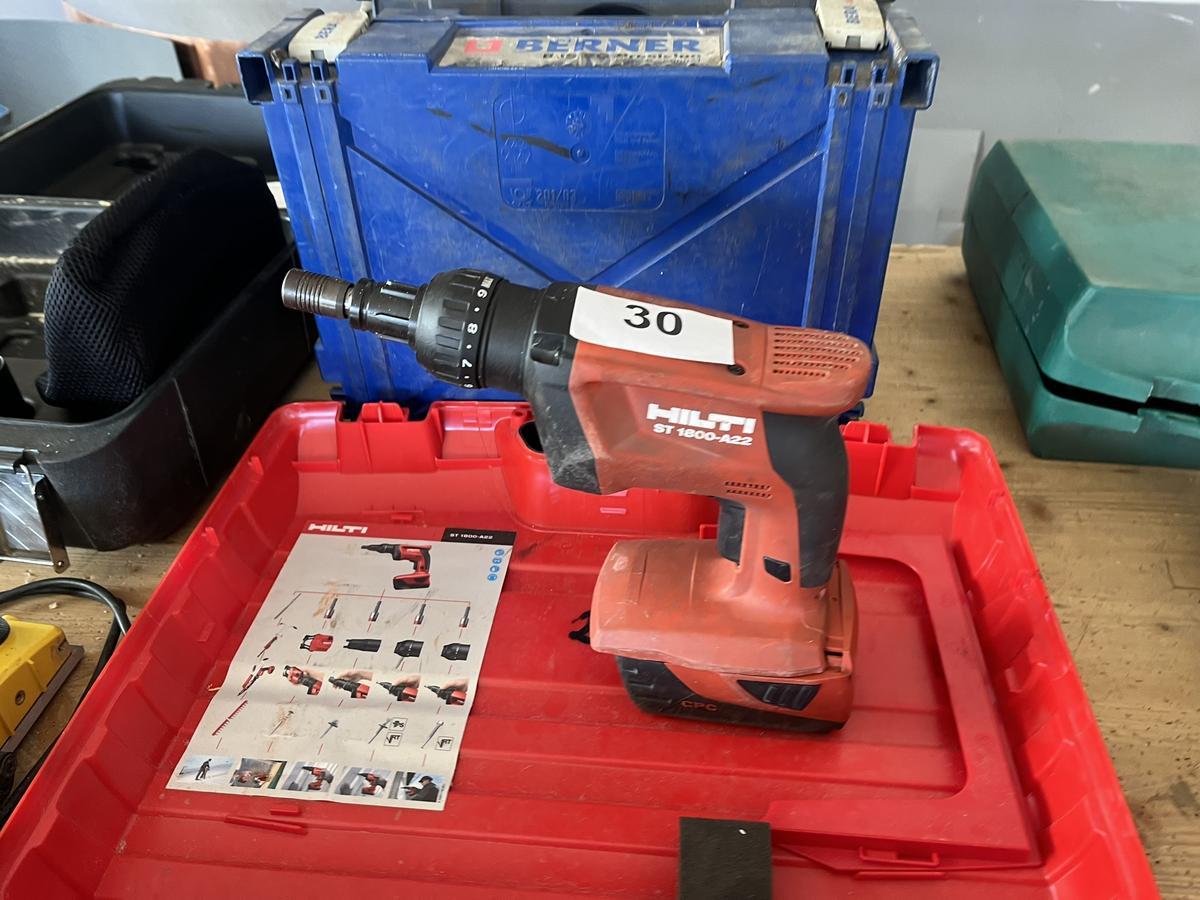 HILTI Schrauber ST 1800 A 22 im Koffer