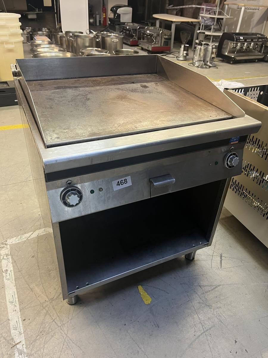 MAYWAY Grillplatte 80/90/90 cm?d=2024-11-14 18:38:53