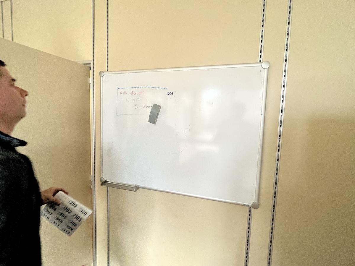 Whiteboard 120x90 cm?d=2024-11-21 13:03:33