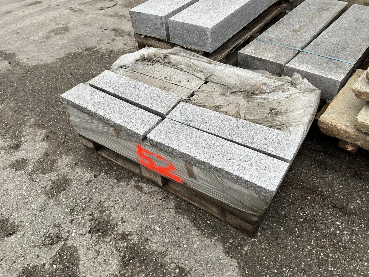 4m² Granitpflaster 60x15cm hellgrau