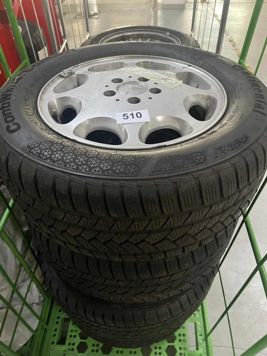 4 Stk. PKW Winterreifen Continental 235/60R16 auf Alufelge