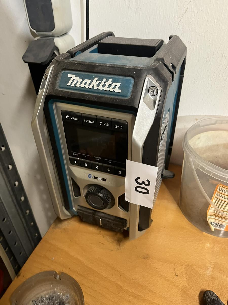 Makita Radio Bluetooth?d=2024-11-23 17:20:05