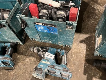 Makita Handwerkzeug DHR 280 PT 2 J mit 2 x Akku usw.