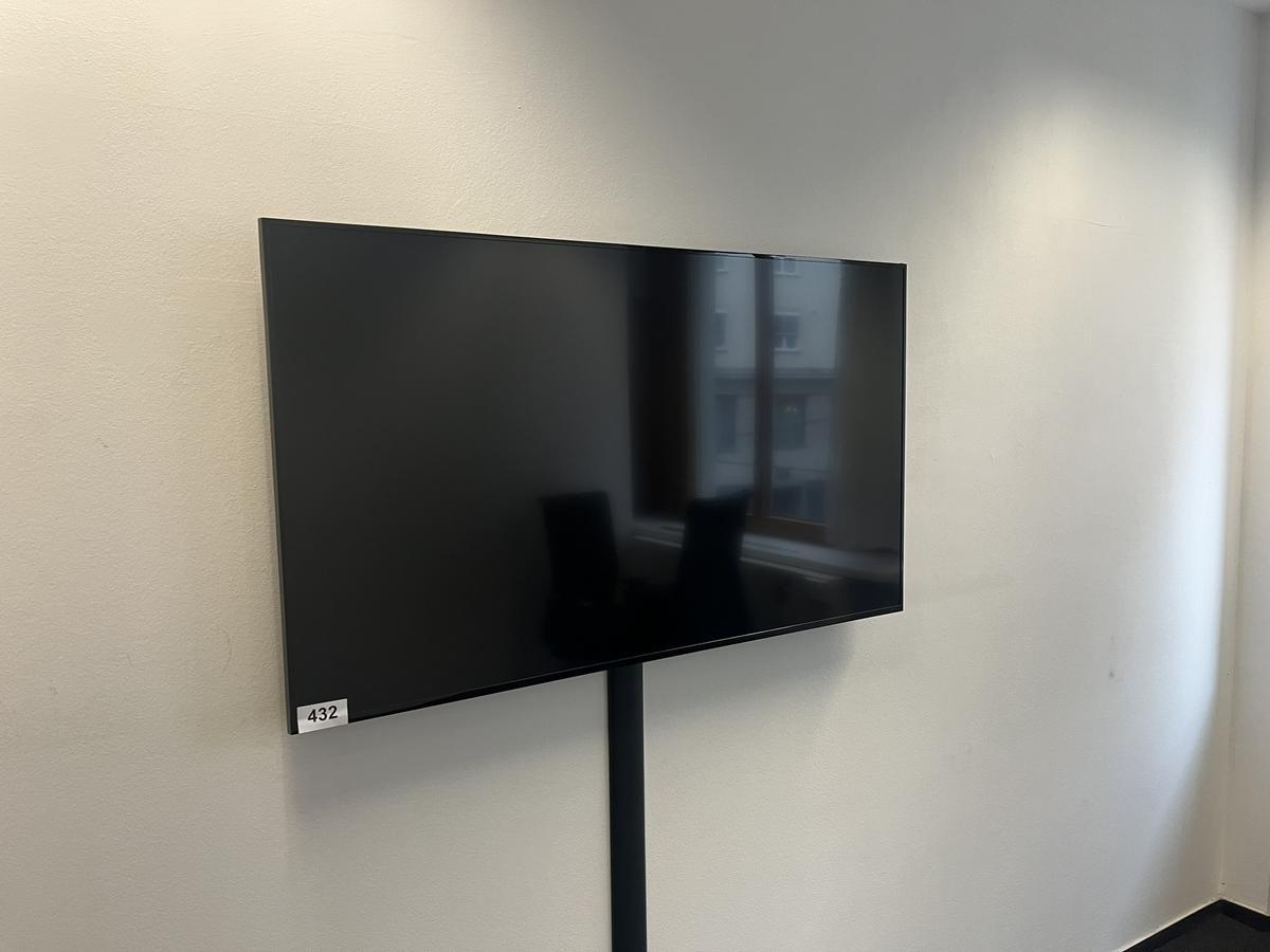 SAMSUNG TV  DB 55 E  Diagonale ca.140 cm mit Fernbedienung?d=2024-11-23 15:54:38