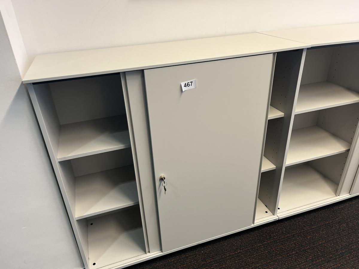 BENE Aktenschrank mit Schiebetüren grau 120/110 cm