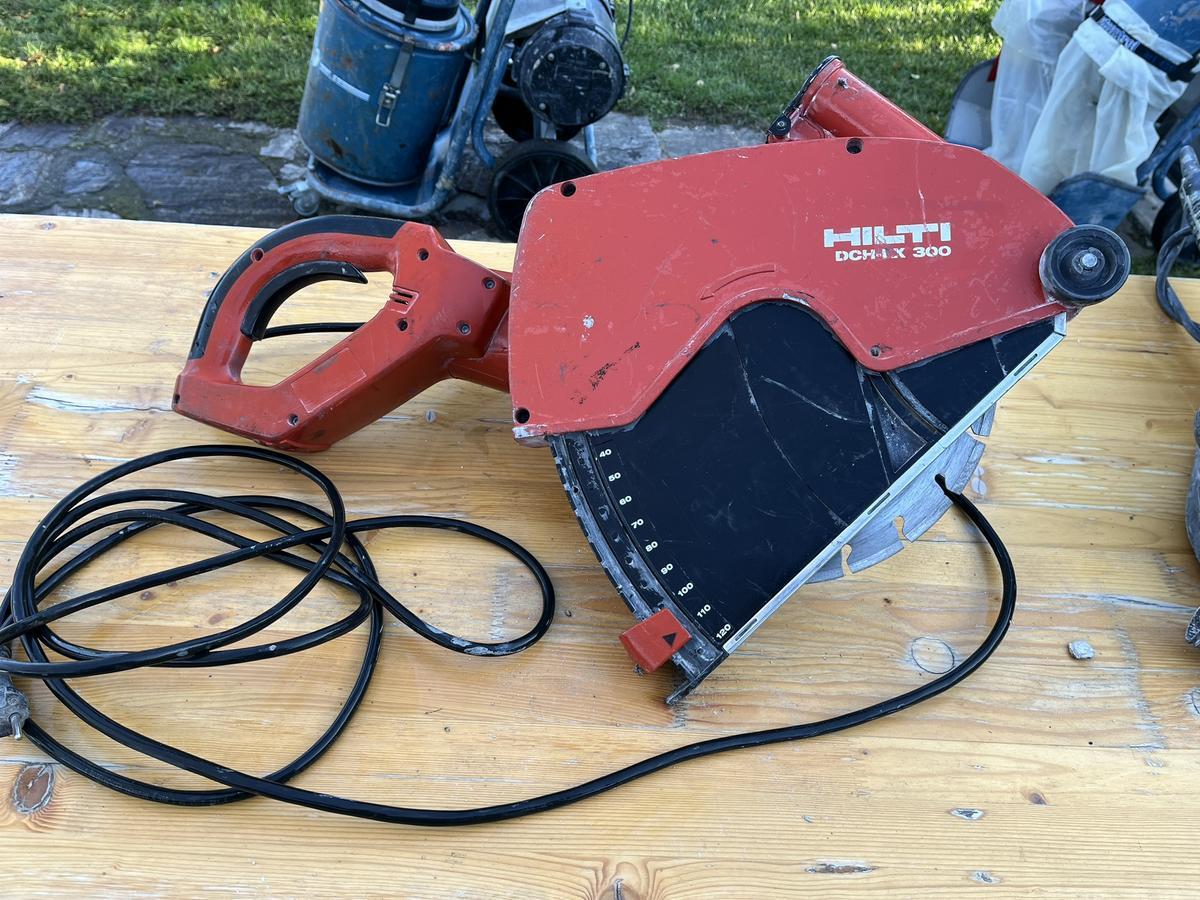 HILTI DCH Elektro-Beton-Trennsäge  DCH 300?d=2024-12-04 19:48:37