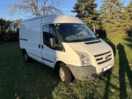 Ford Transit Kastenwagen, wei, BJ 07/2010, 85kW, ca. 240.743KM, Diesel, gltiges Pickerl, inklusive Werkzeug, Kleinteilen im Laderaum