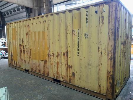 20 Fu ISO See- und Lagercontainer, ockergelb , Containernummer: XXXX325895-2