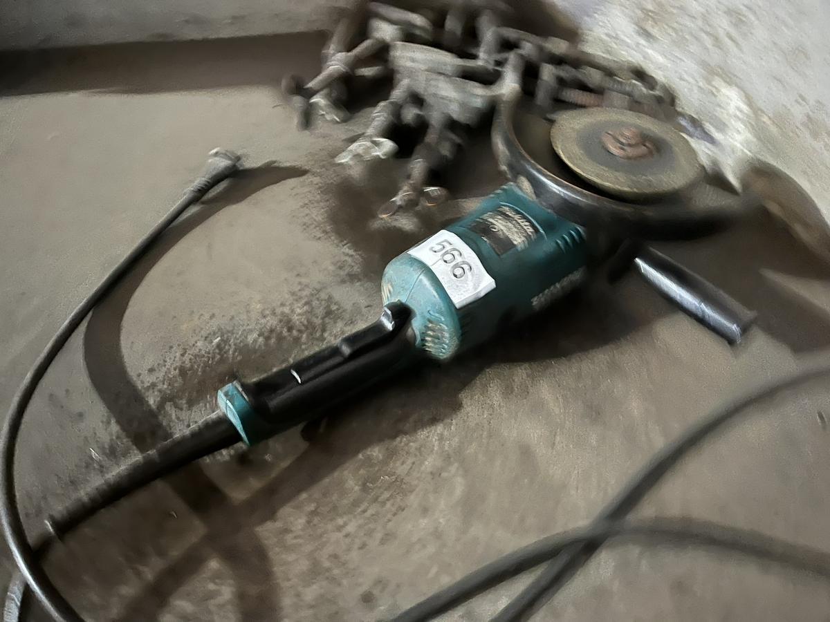 MAKITA Winkelschleifer 230 mm?d=2024-12-18 11:15:36