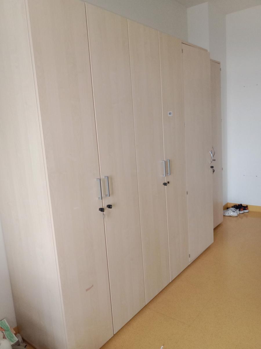 Kleiderschrank/Umkleideschrank 4teilig, ca. 300x60x225cm