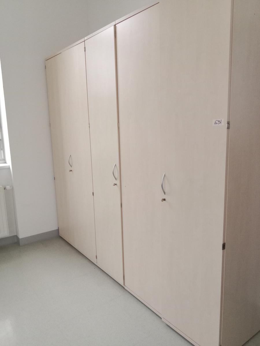 Wandschrank 3teilig / Garderobe