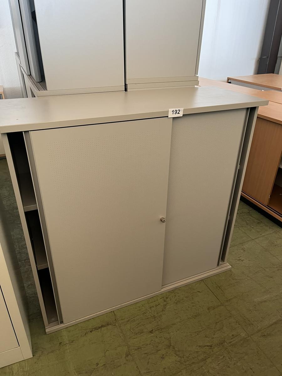 1 Stück Aktenschrank mit Schiebetüre ca. 120x110 cm?d=2025-01-31 05:04:45