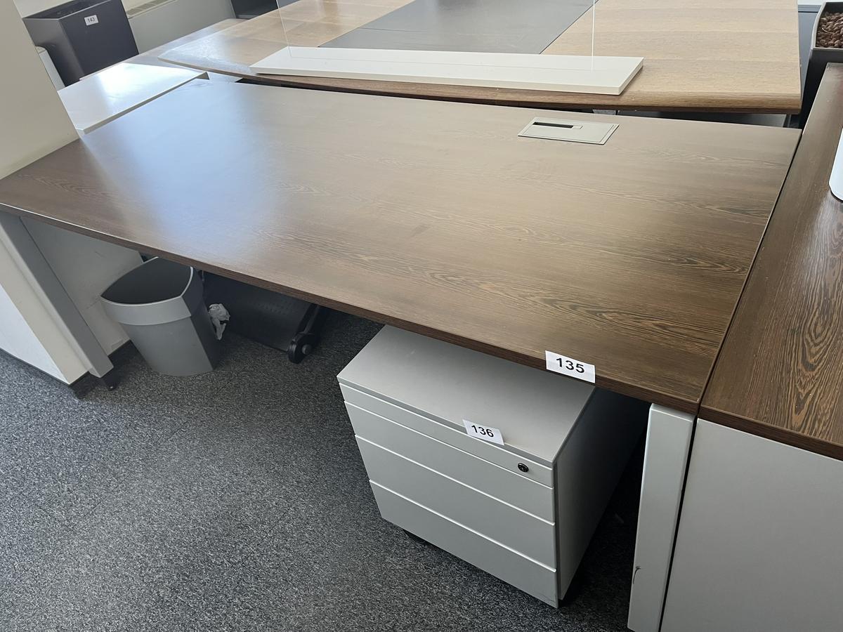 Schreibtisch Steelcase ca.180/80 cm