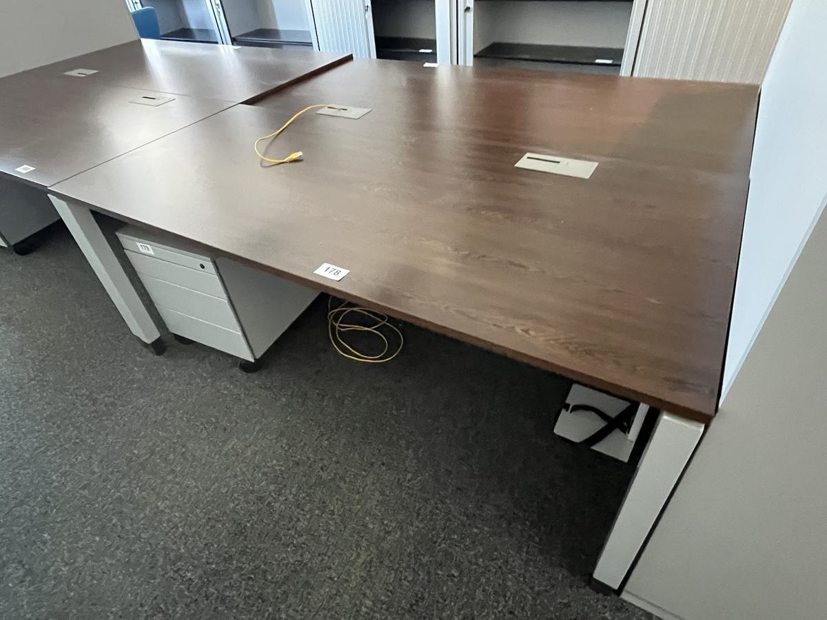 Schreibtisch Steelcase ca.180/80 cm