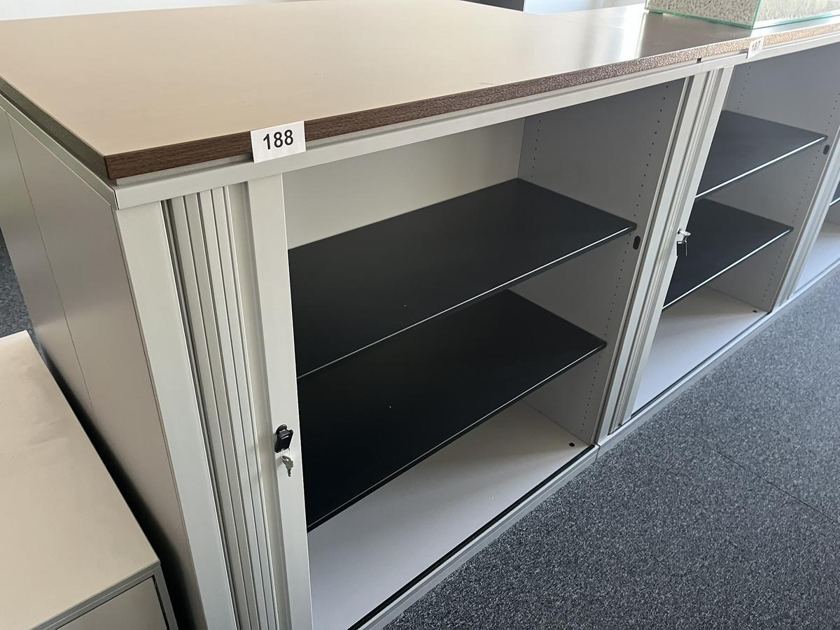 2 Stück Aktenschränke Steelcase je 120/110 cm mit Rollo