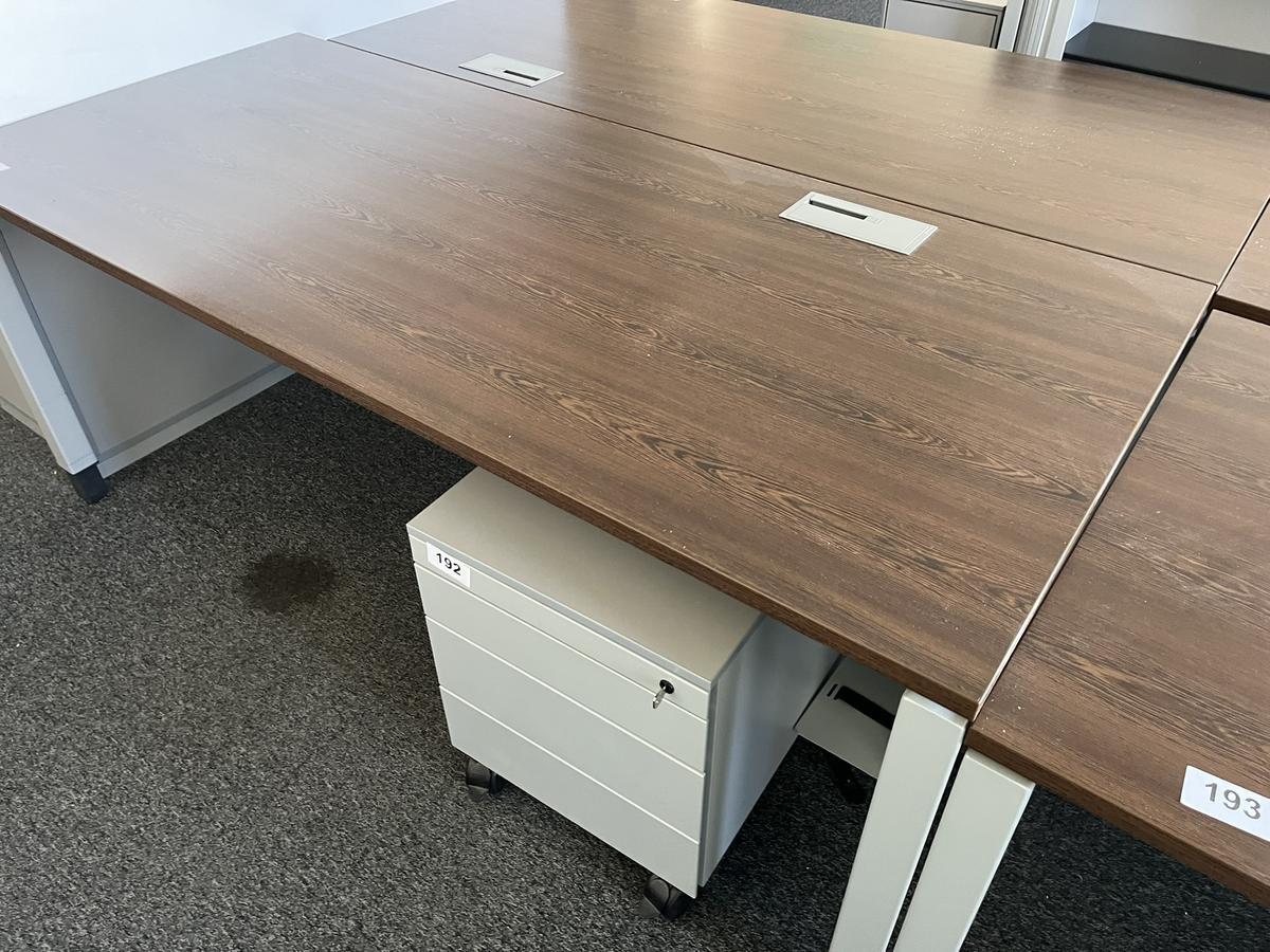 Schreibtisch Steelcase ca.180/80 cm