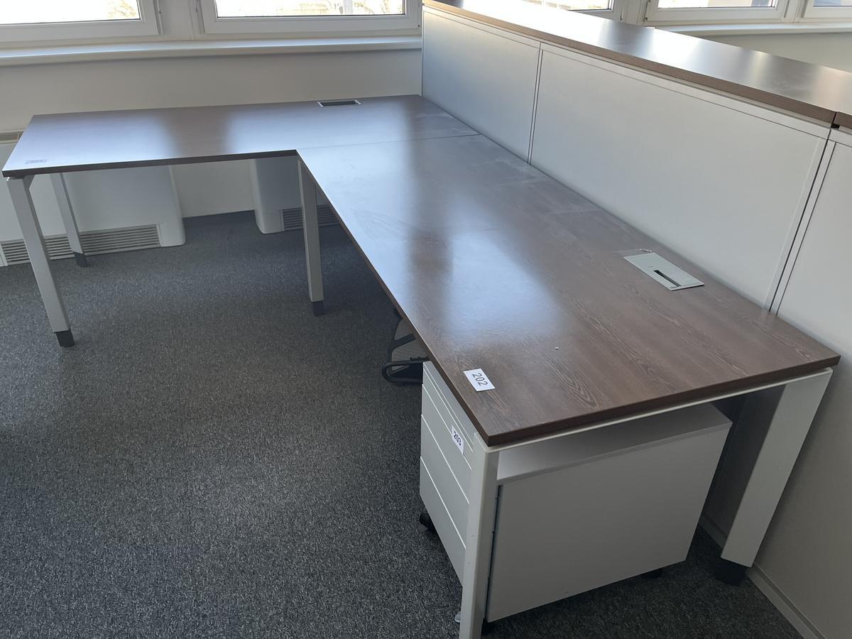 Schreibtisch Steelcase ca.180/80 cm