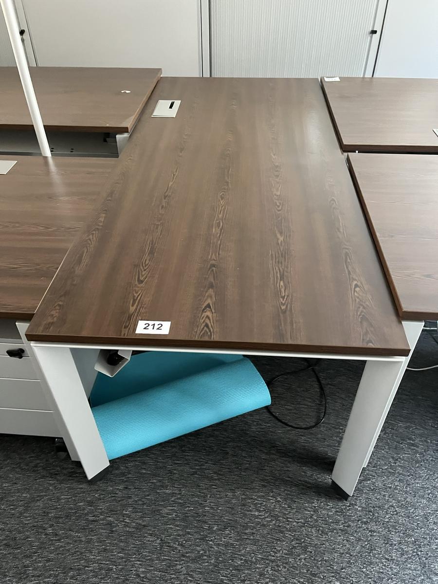 Schreibtisch Steelcase ca.180/80 cm