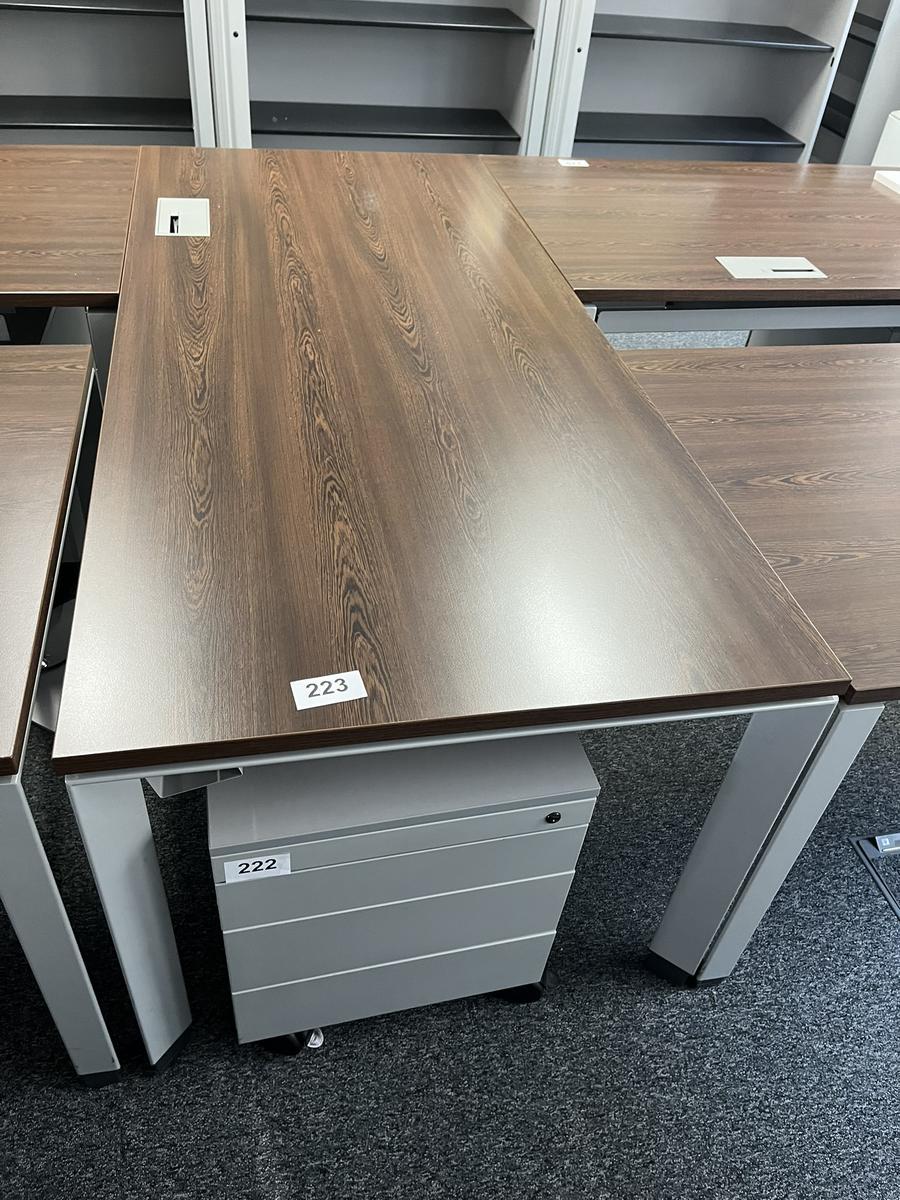 Schreibtisch Steelcase ca.180/80 cm