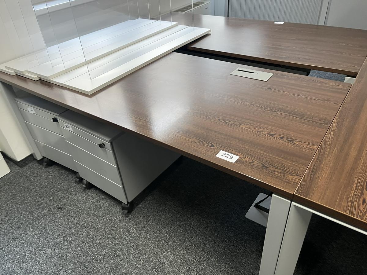 Schreibtisch Steelcase ca.180/80 cm