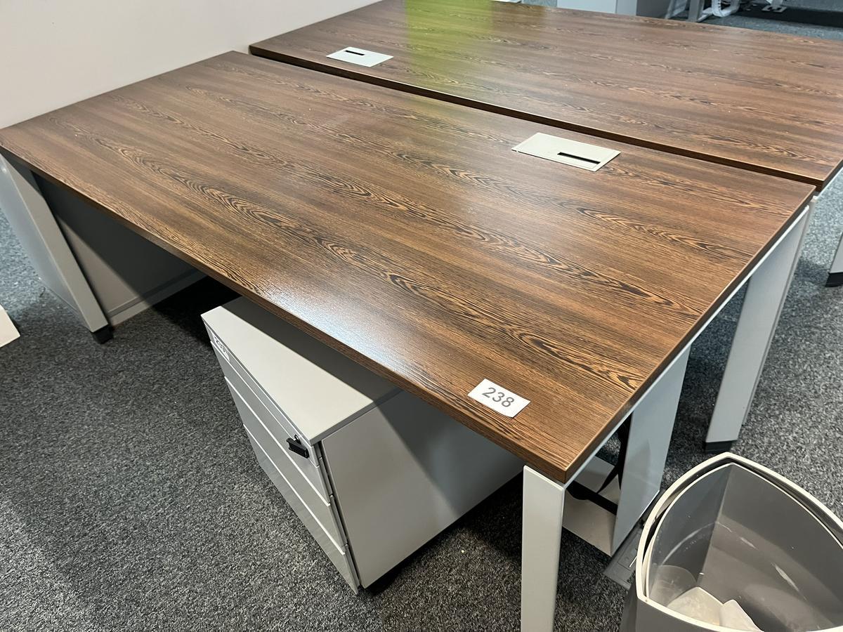 Schreibtisch Steelcase ca.180/80 cm