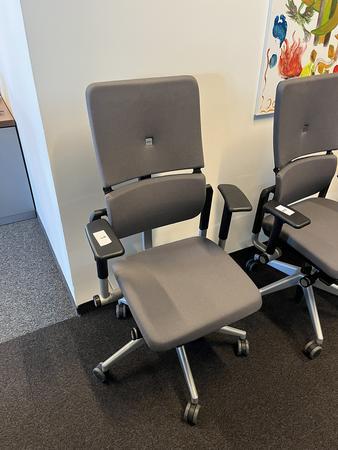 Steelcase Brodrehstuhl Type Please - neuwertig