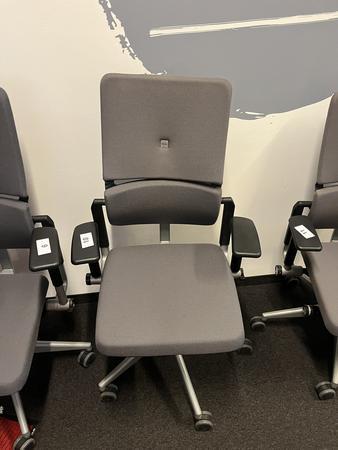 Steelcase Brodrehstuhl Type Please - neuwertig