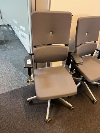 Steelcase Brodrehstuhl Type Please - neuwertig