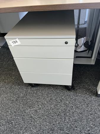 Rollcontainer Steelcase 43/60/55 cm mit Auszugsladen