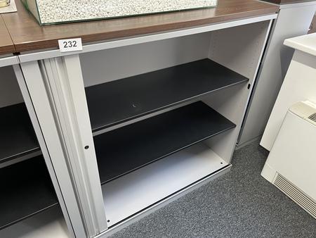 2 Stck Aktenschrnke Steelcase je 120/110 cm mit Rollo