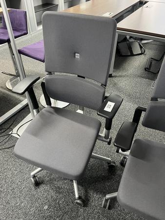 Steelcase Brodrehstuhl Type Please - neuwertig