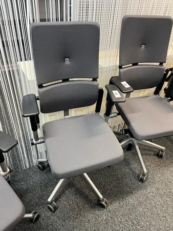 Steelcase Brodrehstuhl Type Please - neuwertig