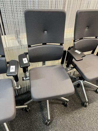 Steelcase Brodrehstuhl Type Please - neuwertig