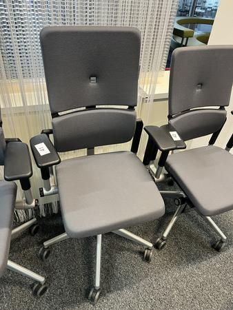 Steelcase Brodrehstuhl Type Please - neuwertig