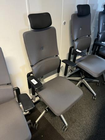 Steelcase Brodrehstuhl Please mit Kopfsttze -neuwertig