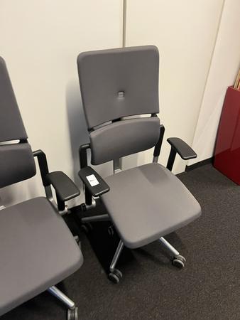 Steelcase Brodrehstuhl Type Please - neuwertig