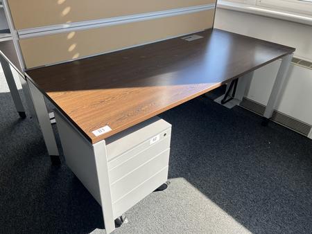 Schreibtisch Steelcase ca.180/80 cm