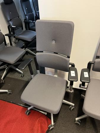 Steelcase Brodrehstuhl Type Please - neuwertig