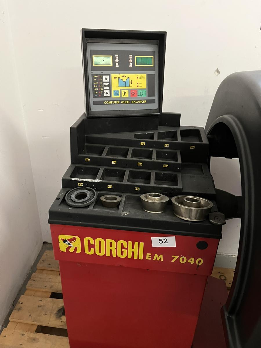 CORGHI EM 7040 Reifenwuchtmaschine?d=2025-03-14 07:31:15