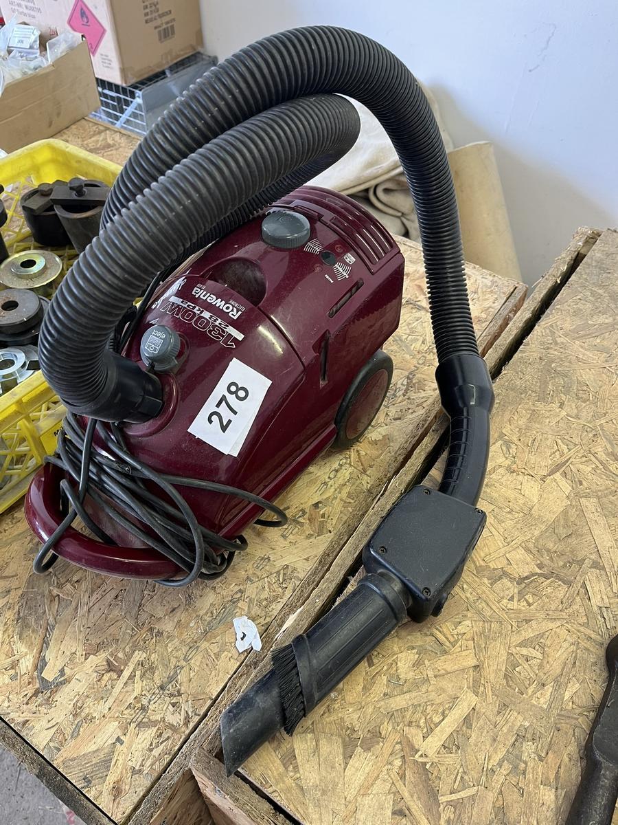 Staubsauger 1300 W