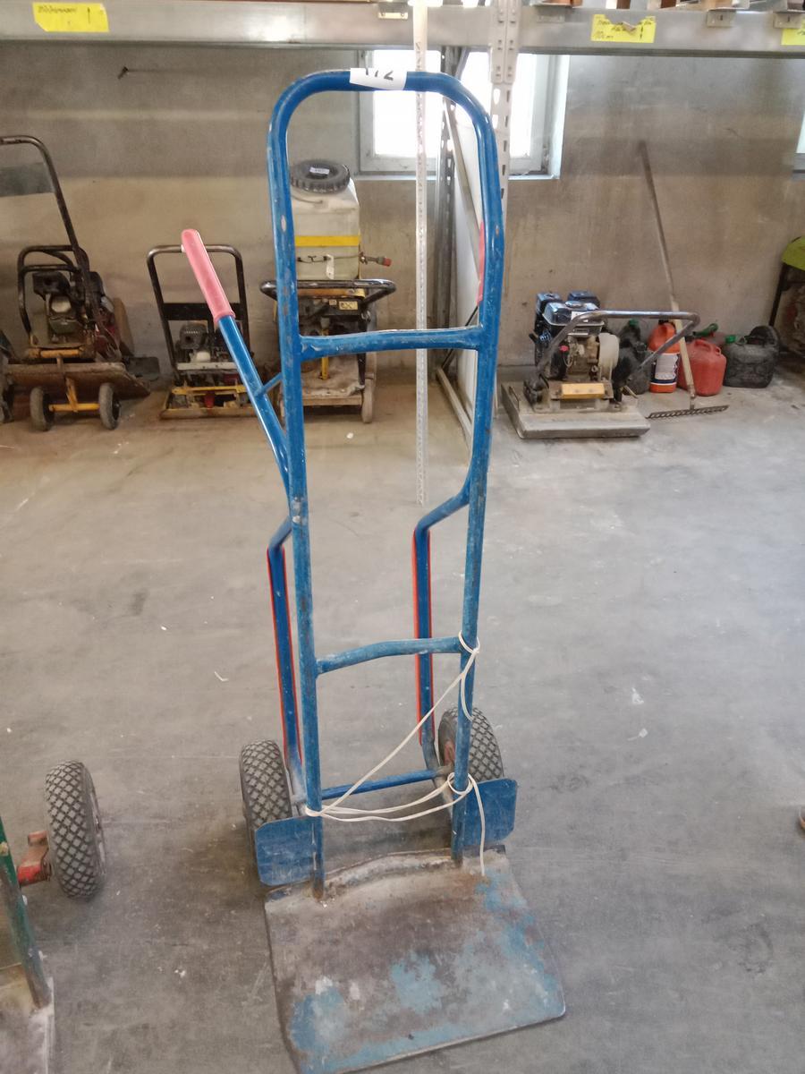 Sackrodel?d=2025-04-19 20:55:39
