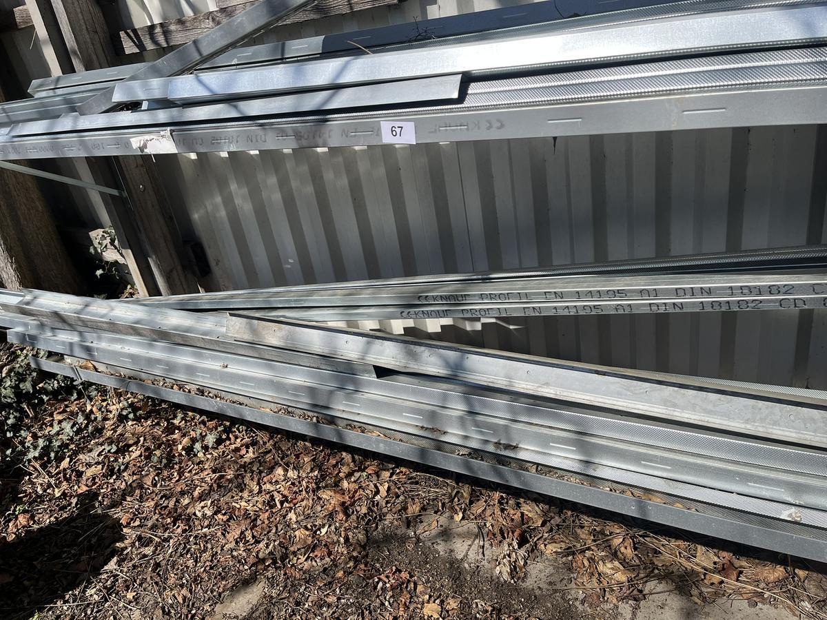 Posten Rigips Trockenbauschienen - komplette regalinhalt?d=2025-04-19 20:39:47